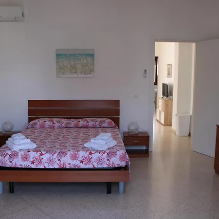 Maria * سانت إيزيدورو